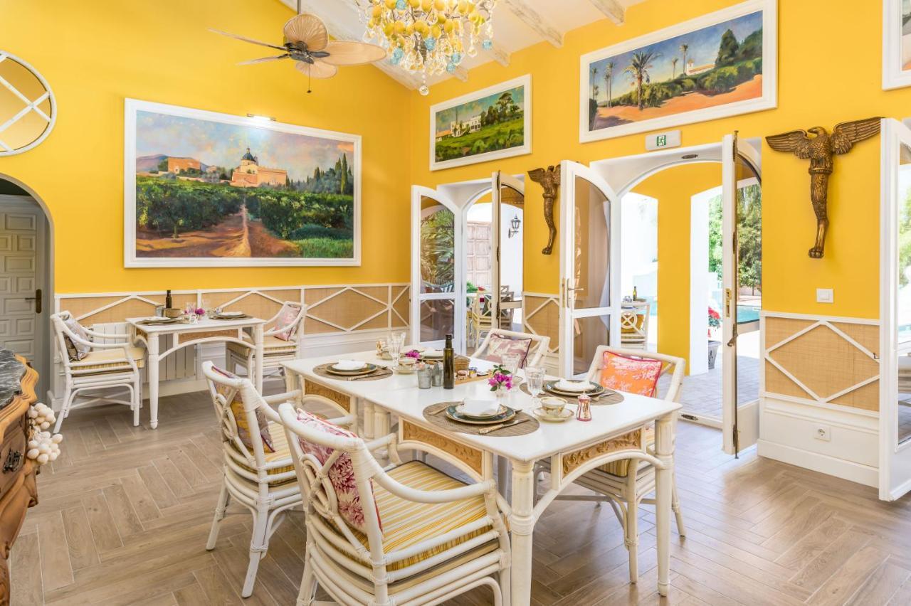 Maison San Alfredo B&B เอลปุช ภายนอก รูปภาพ