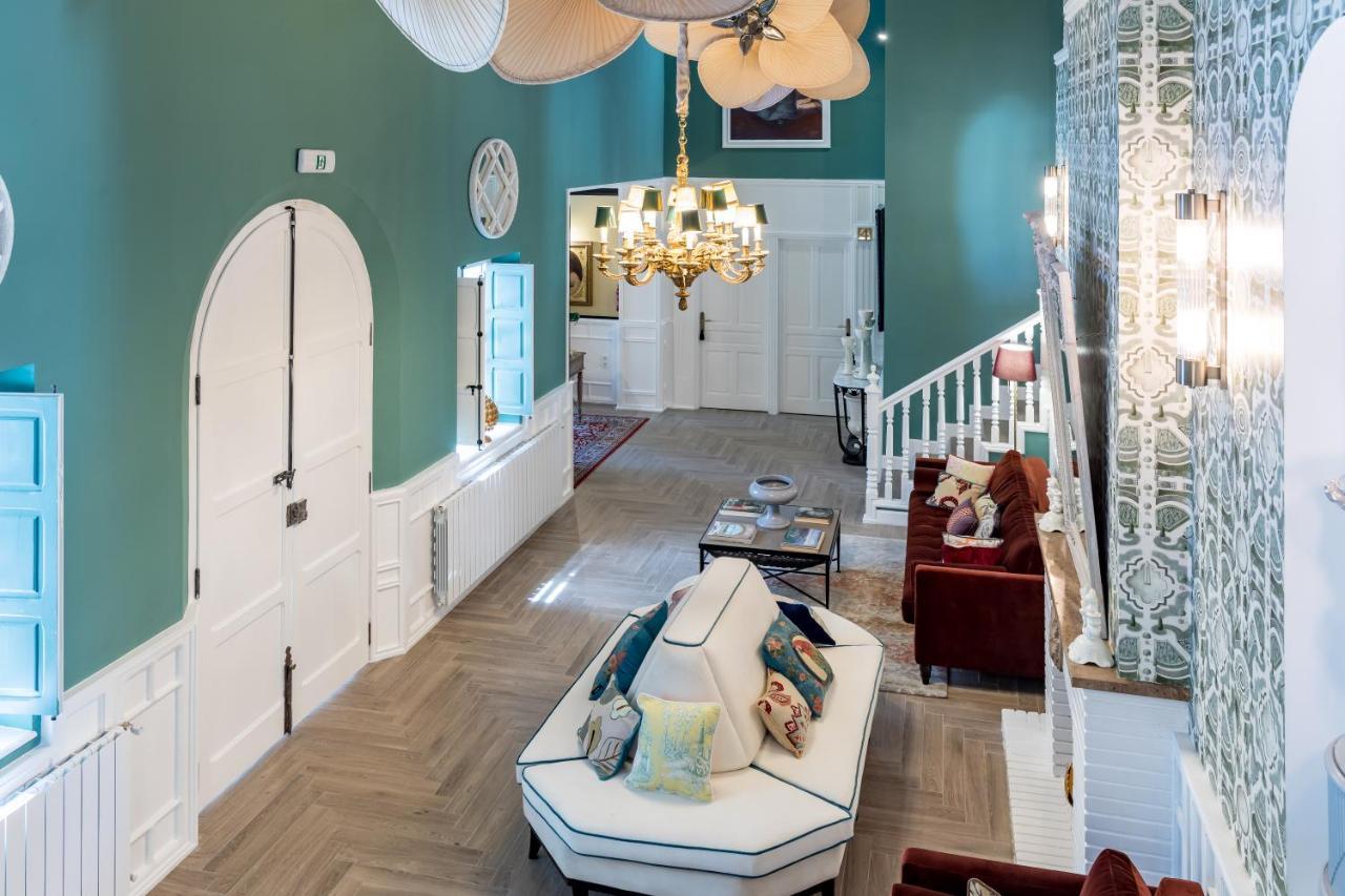 Maison San Alfredo B&B เอลปุช ภายนอก รูปภาพ