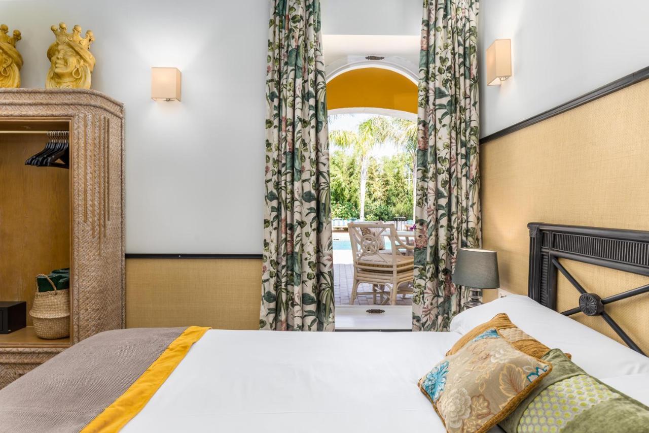 Maison San Alfredo B&B เอลปุช ภายนอก รูปภาพ
