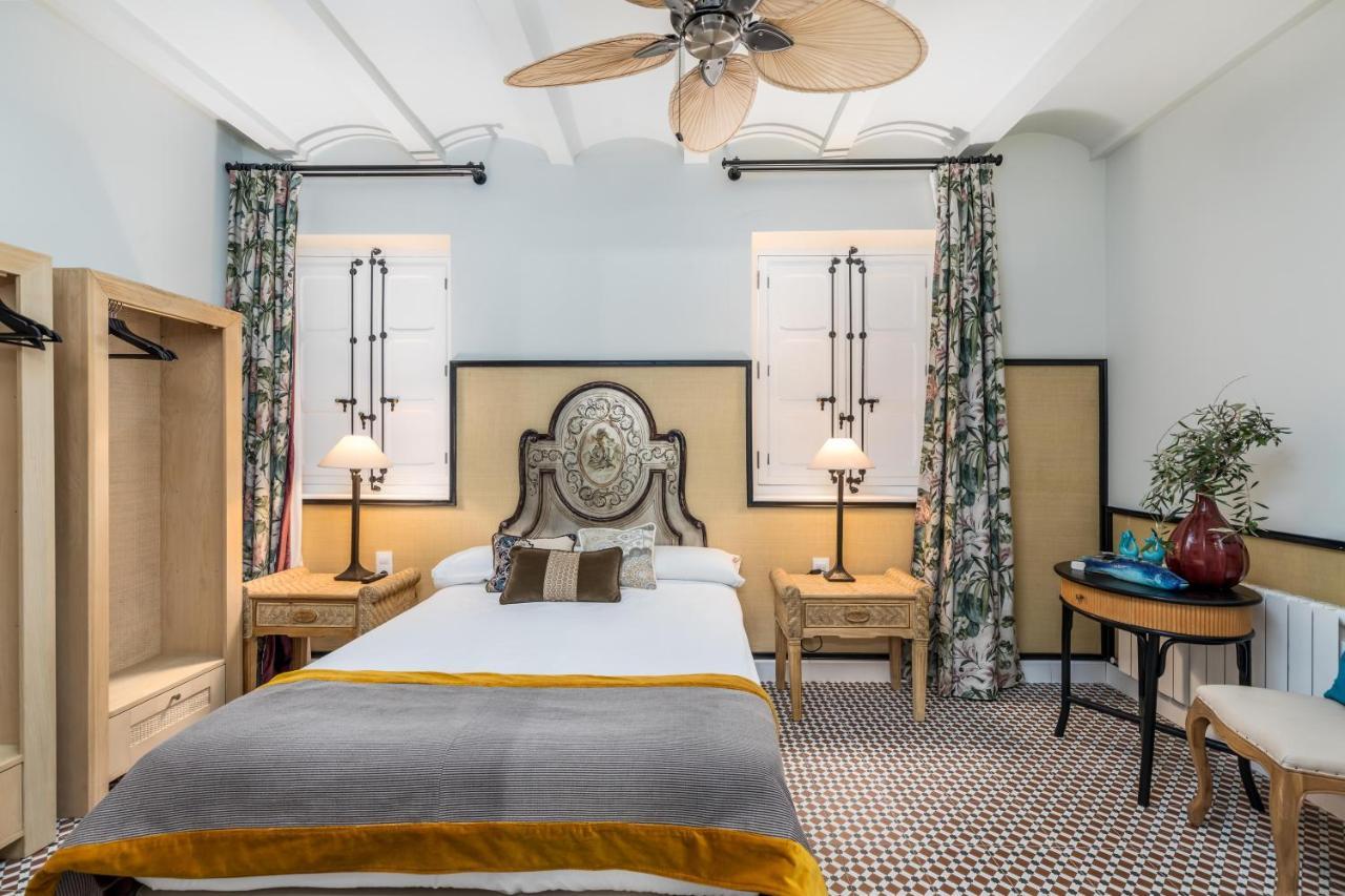Maison San Alfredo B&B เอลปุช ภายนอก รูปภาพ