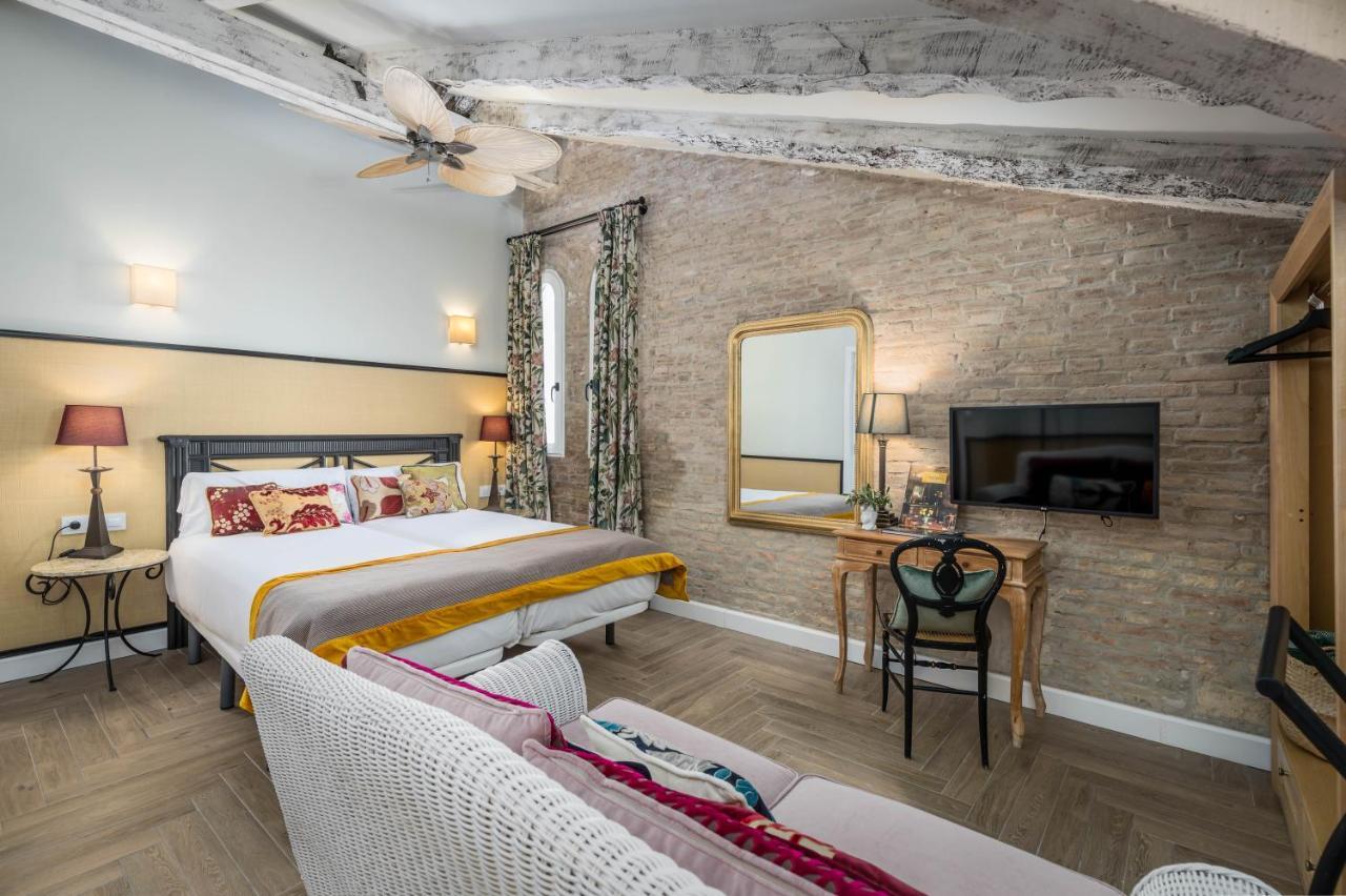 Maison San Alfredo B&B เอลปุช ภายนอก รูปภาพ