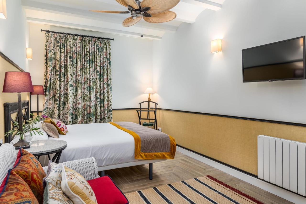 Maison San Alfredo B&B เอลปุช ภายนอก รูปภาพ